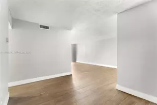 3001 S Ocean Dr, Hollywood, FL 33019 - Photo 13