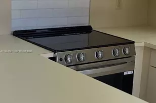 713 NW 99th Cir, Plantation, FL 33324 - Photo 7