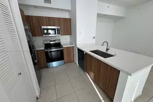 7280 NW 114th Ave, Doral, FL 33178 - Photo 3