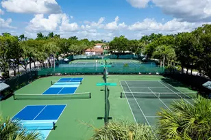 903 NW 167th Ave, Pembroke Pines, FL 33028 - Photo 77