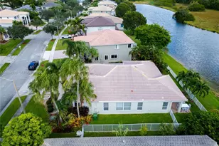 903 NW 167th Ave, Pembroke Pines, FL 33028 - Photo 57