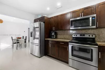 1820 N 27th Ave, Hollywood, FL 33020 - Photo 9