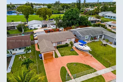 1820 N 27th Ave, Hollywood, FL 33020 - Photo 1