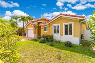 9224 Grand Canal Dr, Miami, FL 33174 - Photo 3