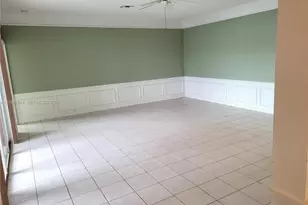 5823 Plum Harbor Cir, Tamarac, FL 33321 - Photo 7