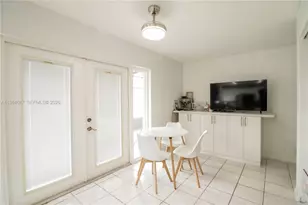 14615 SW 142nd Pl Cir, Miami, FL 33186 - Photo 3