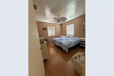 1550 NE 9th Ct, Homestead, FL 33033 - Photo 5