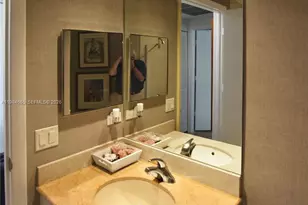 801 Brickell Key Blvd, Miami, FL 33131 - Photo 19