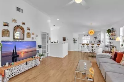 14817 Balgowan Rd #201-5, Miami Lakes, FL 33016 - Photo 11