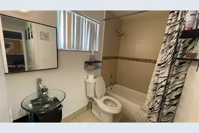 505 NW 177th St #212, Miami Gardens, FL 33169 - Photo 9
