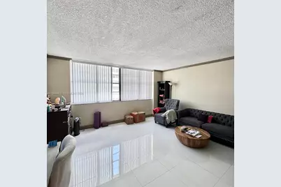 999 Brickell Bay Dr #1506, Miami, FL 33131 - Photo 5