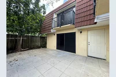 716 NW 98th Way, Plantation, FL 33324 - Photo 1