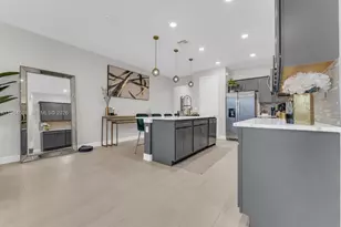 8351 NW 7th Ct, Plantation, FL 33324 - Photo 5