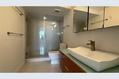 2333 Brickell Ave #1009, Miami, FL 33129 - Photo 19