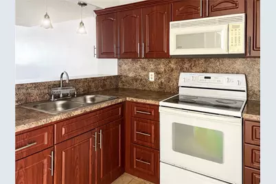 5447 W 22nd Ct #5447, Hialeah, FL 33016 - Photo 5