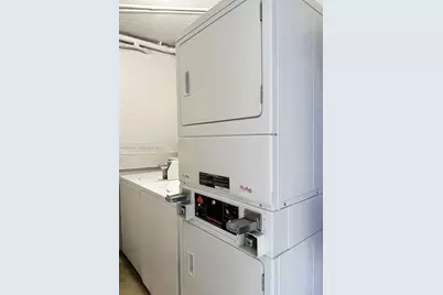 805 W 30th St #8, Hialeah, FL 33012 - Photo 9