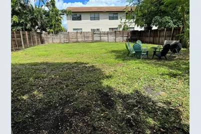 2247 Jackson St, Hollywood, FL 33020 - Photo 3