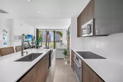 68 SE 6th St #806, Miami, FL 33131 - Photo 9