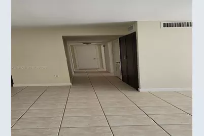 7430 Miami Lakes Dr #E105, Miami Lakes, FL 33014 - Photo 13