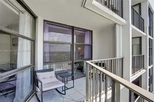 800 Parkview Dr, Hallandale Beach, FL 33009 - Photo 7