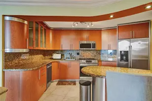 800 Parkview Dr, Hallandale Beach, FL 33009 - Photo 23