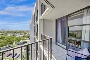 800 Parkview Dr, Hallandale Beach, FL 33009 - Photo 11