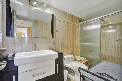 800 Parkview Dr #911, Hallandale Beach, FL 33009 - Photo 17