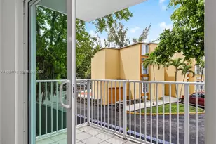 2475 NW 16th St Rd, Miami, FL 33125 - Photo 11