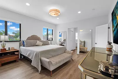 7993 NW 161st Ter, Miami Lakes, FL 33016 - Photo 33