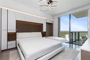 88 SW 7th St, Miami, FL 33130 - Photo 15