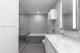 88 SW 7th St, Miami, FL 33130 - Photo 21