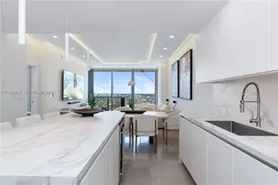 88 SW 7th St, Miami, FL 33130 - Photo 13