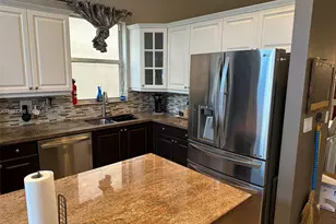 1471 NW 159th Ave, Pembroke Pines, FL 33028 - Photo 9