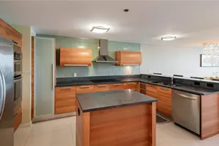 2950 NE 188th St, Aventura, FL 33180 - Photo 23