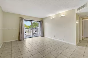 7160 NW 179th St, Hialeah, FL 33015 - Photo 5