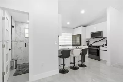 8027 Lake Dr #204, Doral, FL 33166 - Photo 27