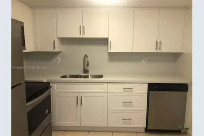 9355 Fontainebleau Blvd #C110, Miami, FL 33172 - Photo 3