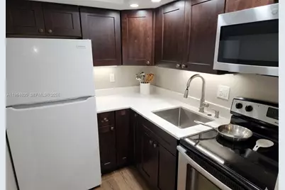 1731 SE 15th St #406, Fort Lauderdale, FL 33316 - Photo 7