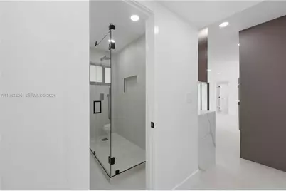 10910 NE 9th Ct, Biscayne Park, FL 33161 - Photo 23