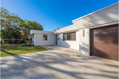 10910 NE 9th Ct, Biscayne Park, FL 33161 - Photo 3