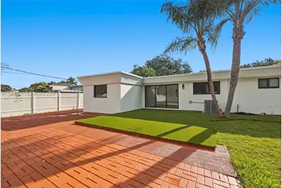 10910 NE 9th Ct, Biscayne Park, FL 33161 - Photo 31