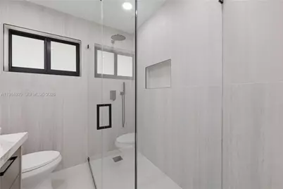 10910 NE 9th Ct, Biscayne Park, FL 33161 - Photo 25