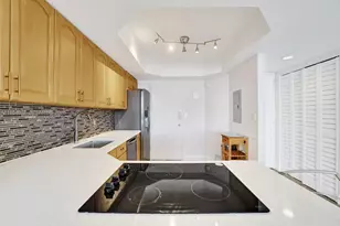 1351 NE Miami Gardens Dr, Miami, FL 33179 - Photo 1