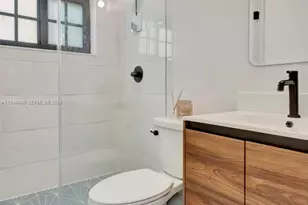 1224 NE 182nd St, North Miami Beach, FL 33162 - Photo 17