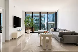 88 SW 7th St, Miami, FL 33130 - Photo 7