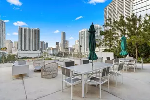 88 SW 7th St, Miami, FL 33130 - Photo 23