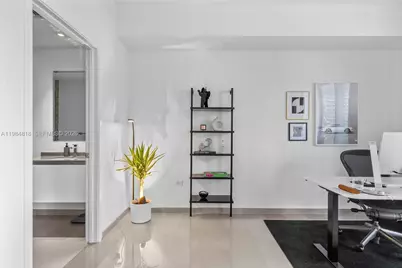 88 SW 7th St #809, Miami, FL 33130 - Photo 21