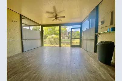 8975 Palm Tree Ln #8975, Pembroke Pines, FL 33024 - Photo 7