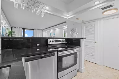 3675 N Country Club Dr #1907, Aventura, FL 33180 - Photo 3