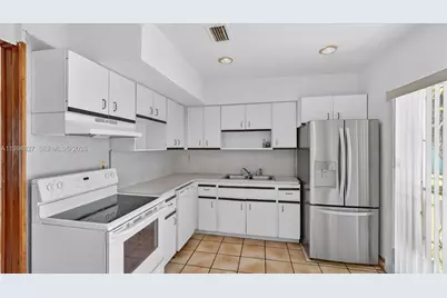 22300 SW 109th Ave, Miami, FL 33170 - Photo 5